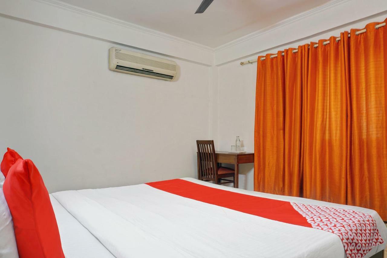 Oyo Flagship 592 Hauz Khas Village Új-Delhi Kültér fotó