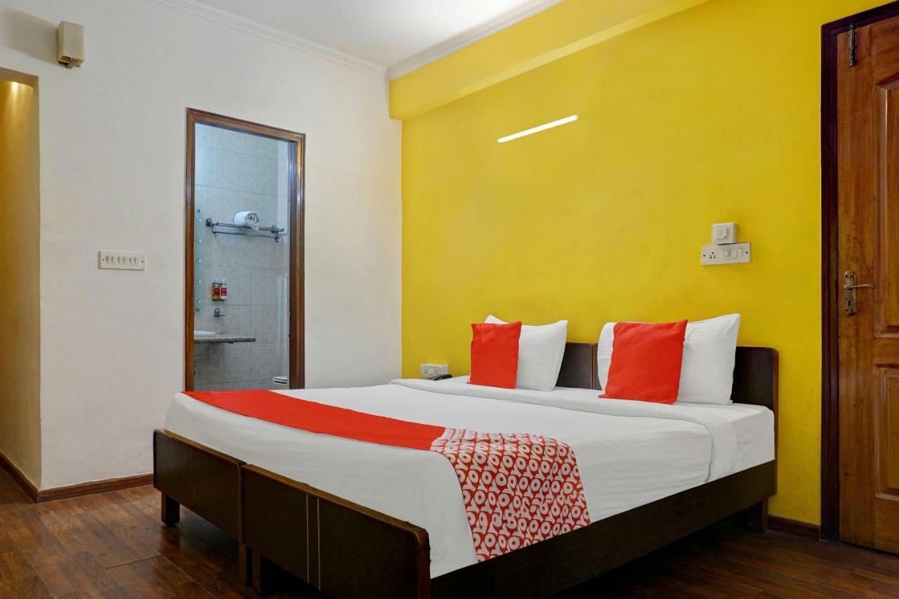 Oyo Flagship 592 Hauz Khas Village Új-Delhi Kültér fotó